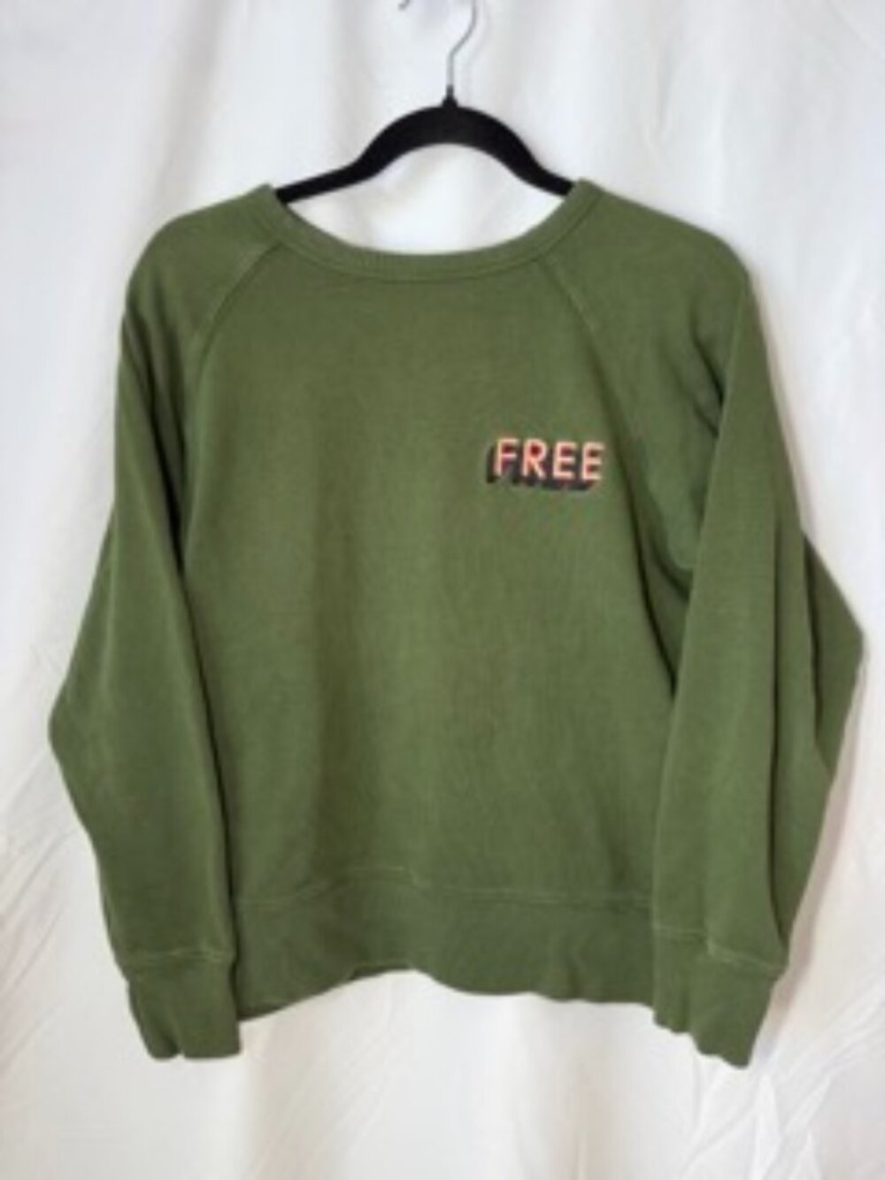 Aritzia Olive Army Green Graphic "FREE" Raglan Crewneck Sweatshirt – Size Small